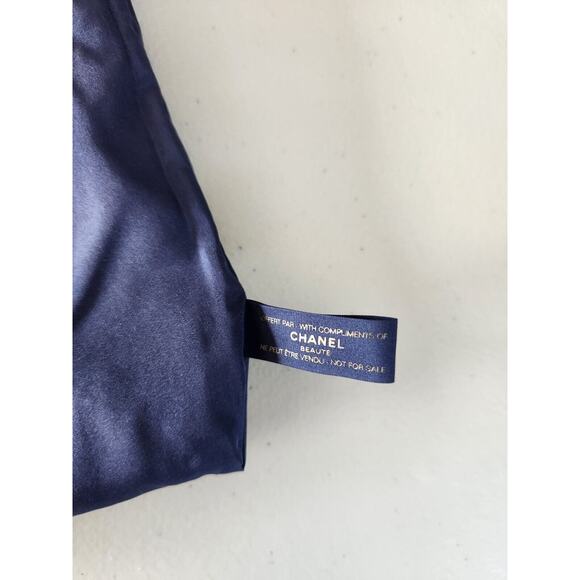 NIB Auth Chanel Beaute VIP Gift Blue Shopper Tote Bag Ribbon Charm Flower - Picture 7 of 11